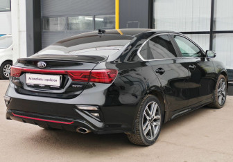 Подержанный автомобиль Kia Cerato Sedan 2020 года (4 фото)