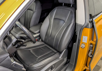 Подержанный автомобиль Audi Q8 2019 года (19 фото)