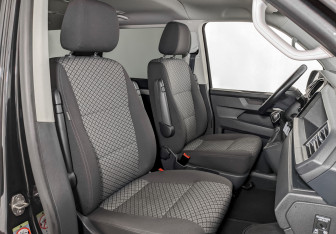 Подержанный автомобиль Volkswagen Multivan 2021 года (24 фото)