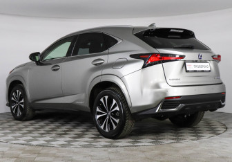 Подержанный автомобиль Lexus NX 2021 года (7 фото)