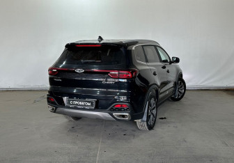 Подержанный автомобиль Chery Tiggo 8 2020 года (5 фото)