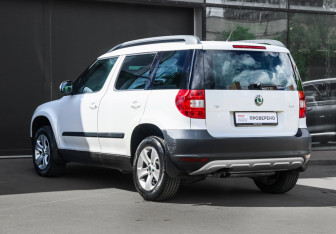 Подержанный автомобиль Skoda Yeti 2010 года (6 фото)