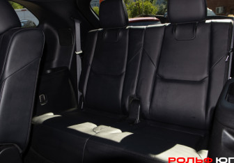 Подержанный автомобиль Mazda CX-9 2018 года (9 фото)