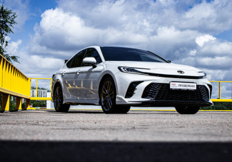 Подержанный автомобиль Toyota Camry Sedan 2025 года (3 фото)