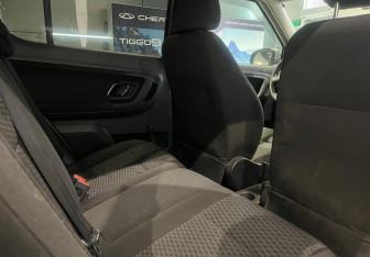 Подержанный автомобиль Skoda Fabia Hatchback 2011 года (11 фото)