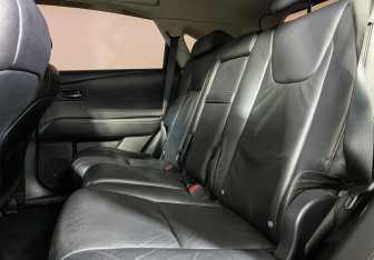 Подержанный автомобиль Lexus RX 2015 года (10 фото)