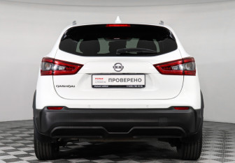 Подержанный автомобиль Nissan Qashqai 2019 года (6 фото)