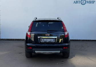 Подержанный автомобиль Geely Emgrand X7 2016 года (6 фото)