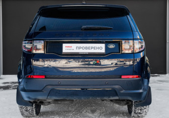 Подержанный автомобиль Land Rover Discovery Sport 2021 года (6 фото)