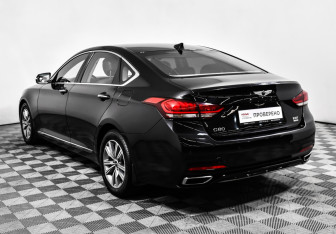 Подержанный автомобиль Genesis G80 2019 года (7 фото)