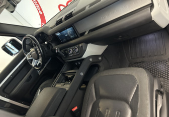 Подержанный автомобиль Land Rover Defender Suv 2021 года (10 фото)