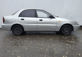 Подержанный автомобиль ЗАЗ Chance Sedan 2010 года (4 фото)