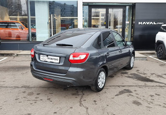 Подержанный автомобиль LADA (ВАЗ) Granta Hatchback 2018 года (5 фото)