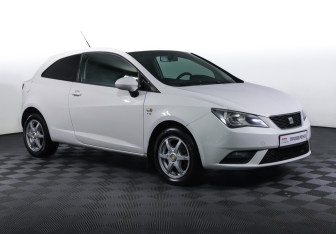 Подержанный автомобиль SEAT Ibiza Hatchback 2012 года (3 фото)