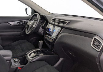 Подержанный автомобиль Nissan X-Trail 2016 года (12 фото)