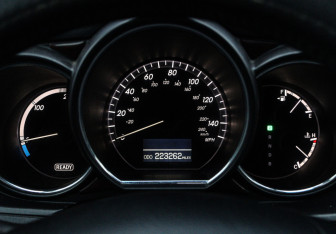 Подержанный автомобиль Lexus RX 2005 года (14 фото)