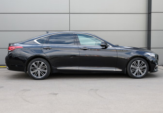 Подержанный автомобиль Genesis G80 2018 года (4 фото)