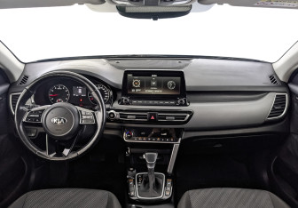 Подержанный автомобиль Kia Seltos 2021 года (14 фото)