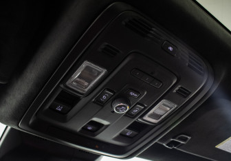 Подержанный автомобиль Cadillac Escalade Suv 2023 года (24 фото)