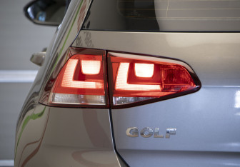 Подержанный автомобиль Volkswagen Golf Hatchback 2013 года (34 фото)