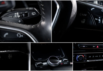 Подержанный автомобиль Audi Q7 2015 года (19 фото)