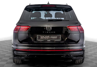 Подержанный автомобиль Volkswagen Tiguan 2021 года (6 фото)
