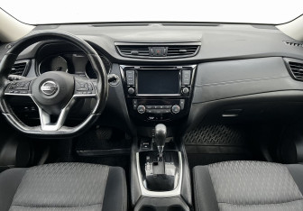 Подержанный автомобиль Nissan X-Trail 2019 года (12 фото)