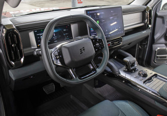 Подержанный автомобиль Jetour T2 2024 года (16 фото)