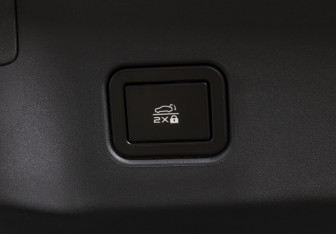 Подержанный автомобиль Changan UNI-V 2024 года (23 фото)