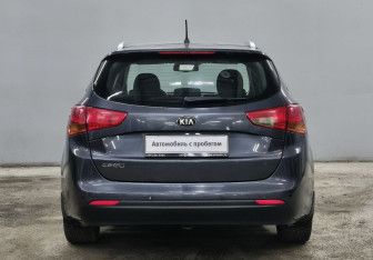 Подержанный автомобиль Kia Ceed Wagon 2013 года (6 фото)