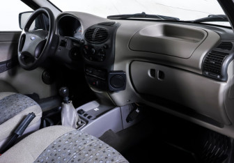 Подержанный автомобиль LADA (ВАЗ) Kalina Hatchback 2007 года (10 фото)