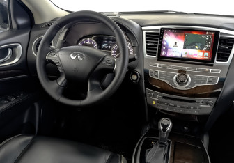 Подержанный автомобиль Infiniti QX60 2018 года (29 фото)
