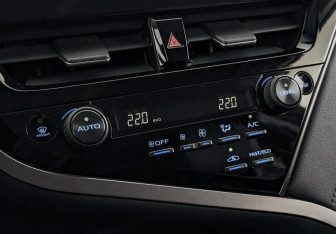 Подержанный автомобиль Toyota Camry Sedan 2021 года (21 фото)