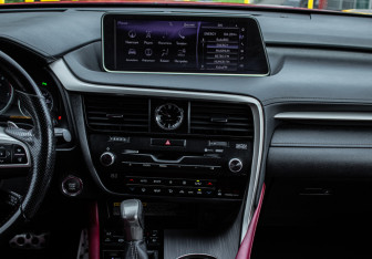 Подержанный автомобиль Lexus RX 2015 года (11 фото)