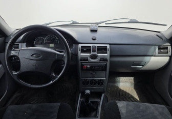 Подержанный автомобиль LADA (ВАЗ) Priora Wagon 2009 года (11 фото)