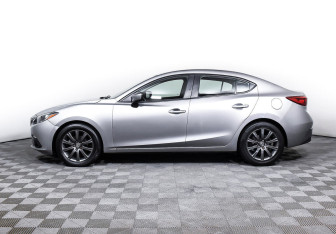 Подержанный автомобиль Mazda 3 Sedan 2015 года (3 фото)