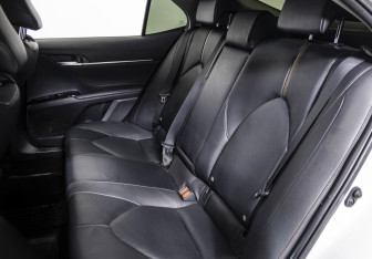 Подержанный автомобиль Toyota Camry Sedan 2020 года (15 фото)