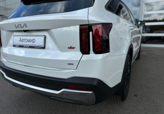 Новый Kia Sorento 2025 (10 фото)