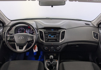 Подержанный автомобиль Hyundai Creta 2018 года (14 фото)