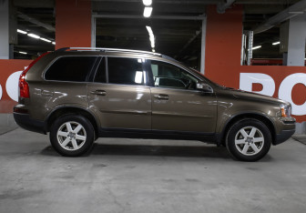 Подержанный автомобиль Volvo XC90 2011 года (4 фото)