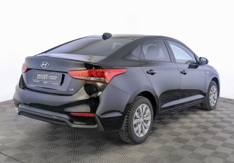 Подержанный автомобиль Hyundai Solaris Sedan 2018 года (5 фото)