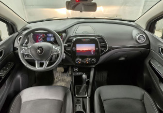 Подержанный автомобиль Renault Kaptur 2020 года (13 фото)