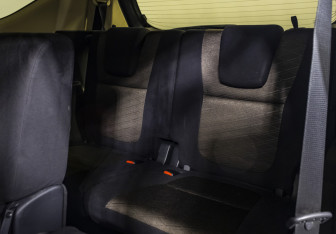 Подержанный автомобиль Mitsubishi Xpander 2022 года (13 фото)