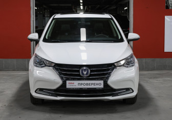 Подержанный автомобиль Changan Alsvin 2023 года (2 фото)