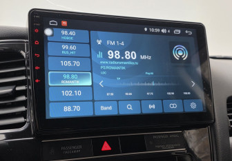 Подержанный автомобиль Mitsubishi Outlander 2019 года (13 фото)