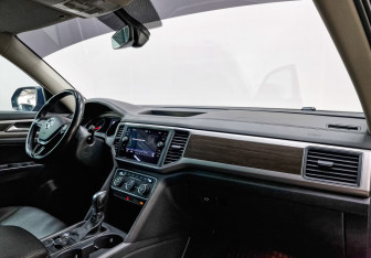 Подержанный автомобиль Volkswagen Teramont 2018 года (13 фото)