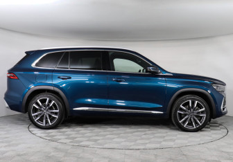 Подержанный автомобиль Geely Monjaro 2023 года (4 фото)