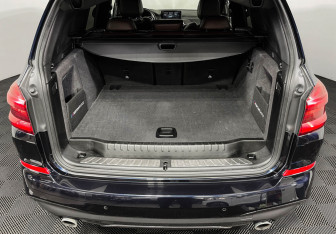 Подержанный автомобиль BMW X3 2017 года (9 фото)