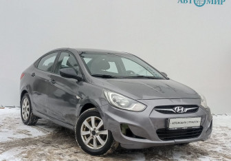 Подержанный автомобиль Hyundai Solaris Sedan 2013 года (3 фото)