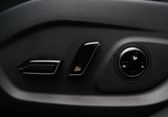 Подержанный автомобиль Voyah Free 2023 года (18 фото)